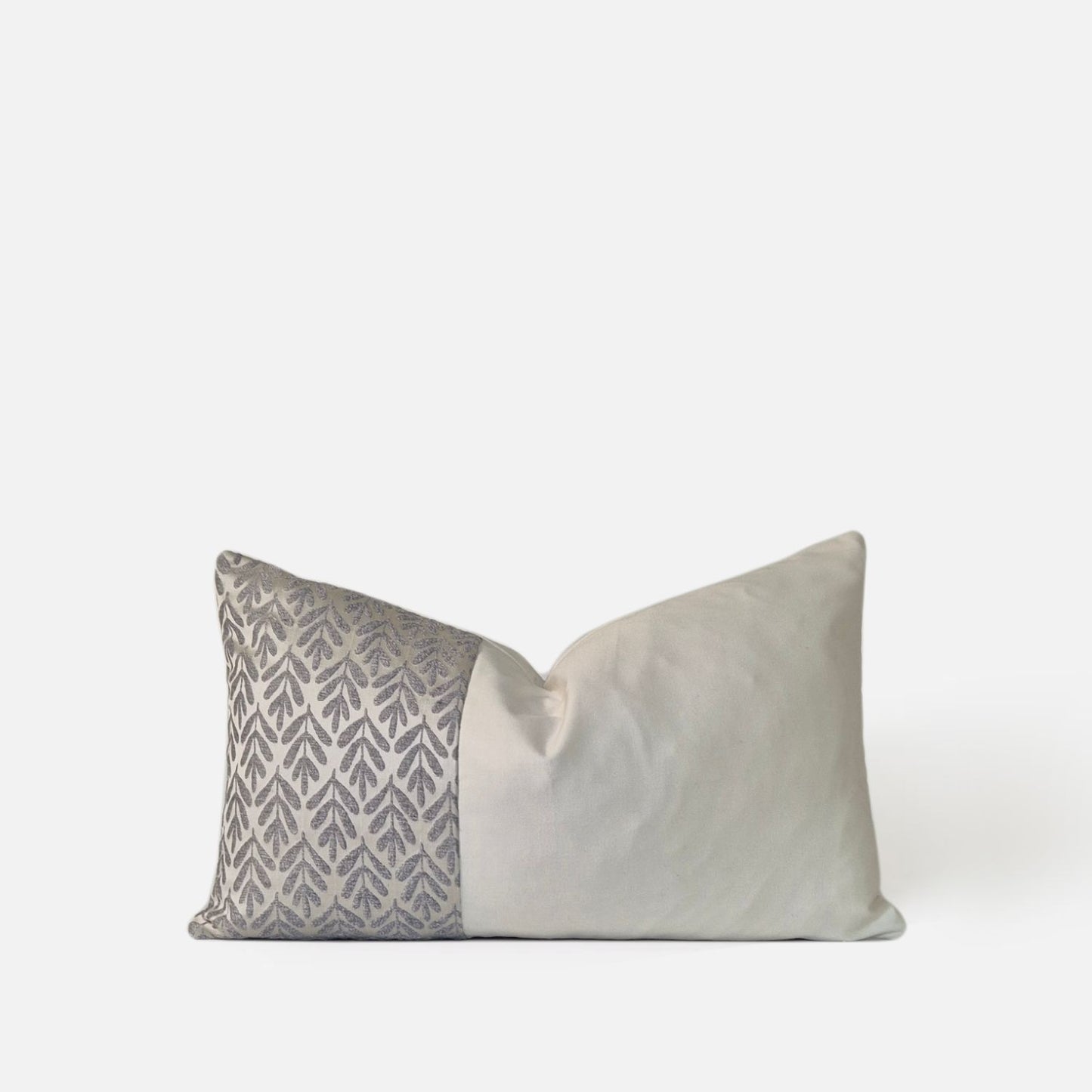 Decorative Threads Willow 50x30cm cushion cover in silver with a foliage woven design, front view