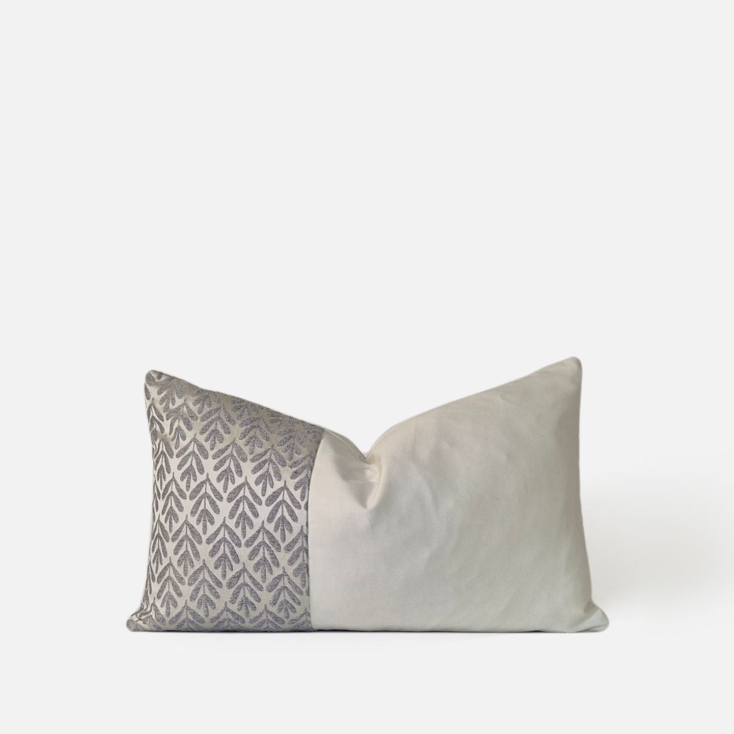 Decorative Threads Willow 50x30cm cushion cover in silver with a foliage woven design, front view